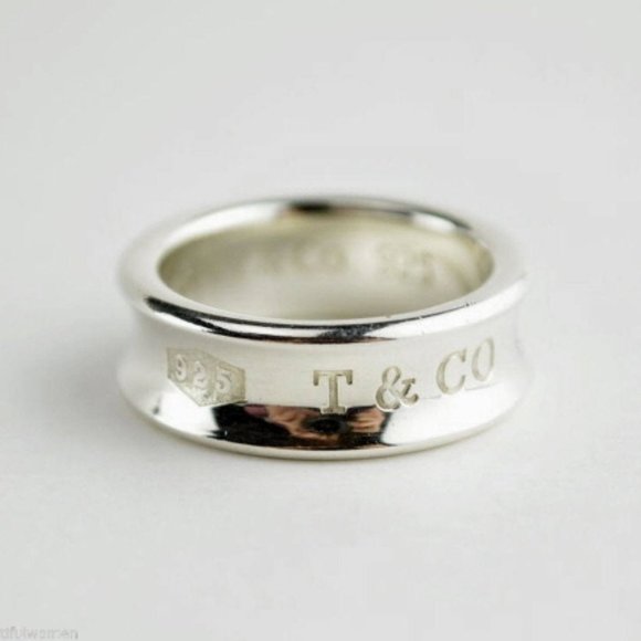 WOW, LIKE NEW!!! Authentic Stunning Tiffany & Co. 1837 Concave Ring - Size 5 - Picture 1 of 4